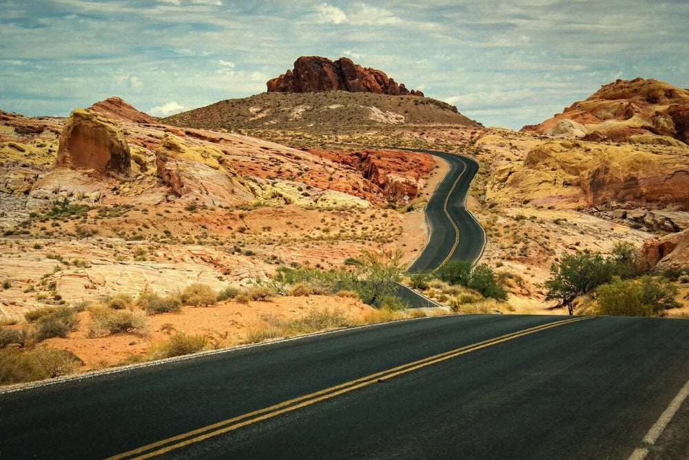 02_Desert-Road-lifestyle.webp