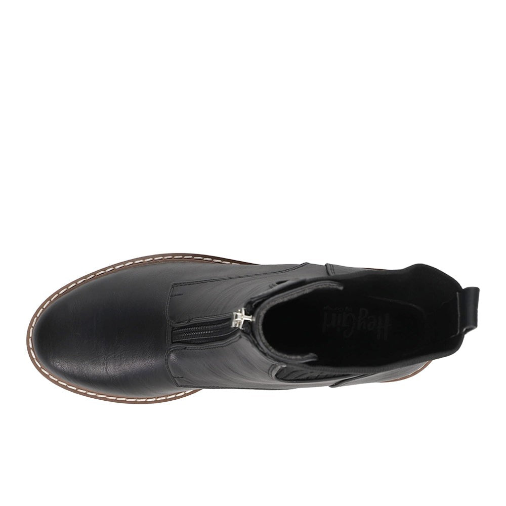 Boo Round Toe Chelsea Boots