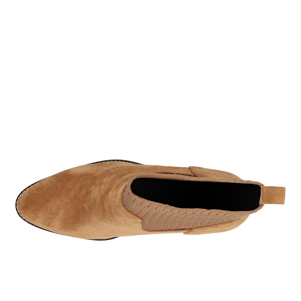 Crackling Pull On Pointed Toe Boots