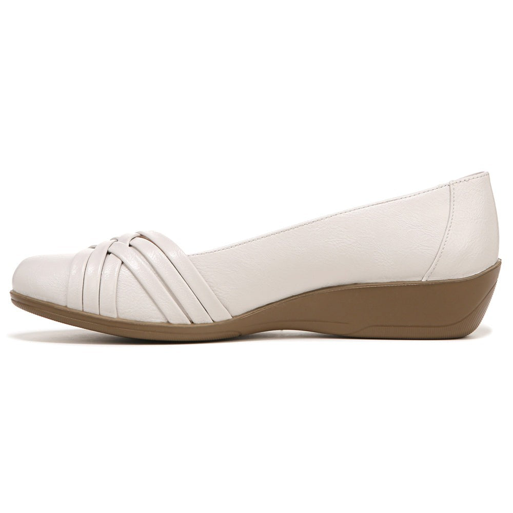 Incredible Slip On Flats