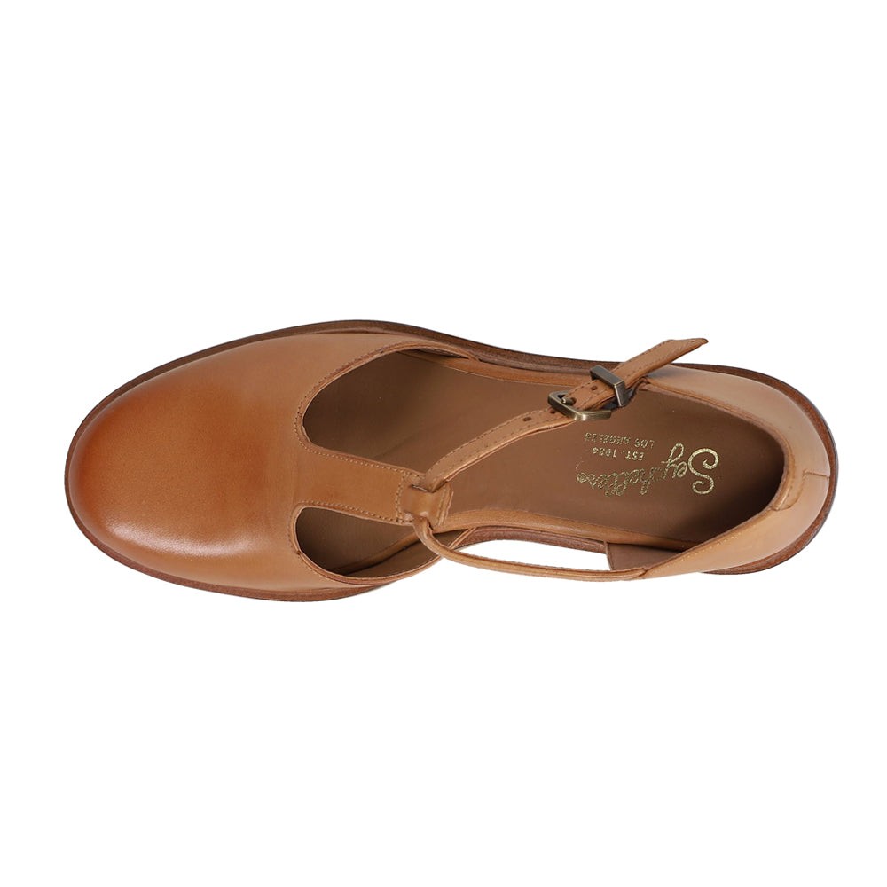 Soulmate Round Toe T-Strap Pumps