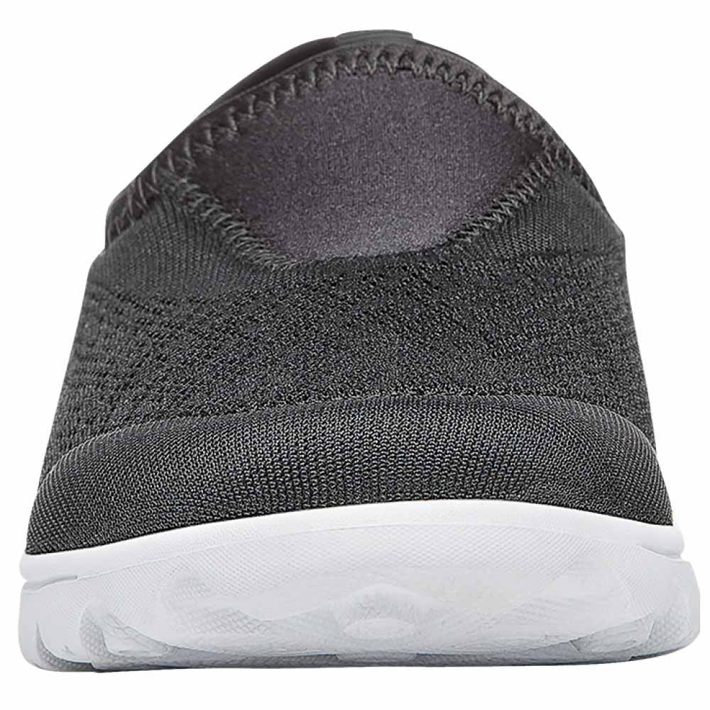 TravelActiv Slip On Sneakers