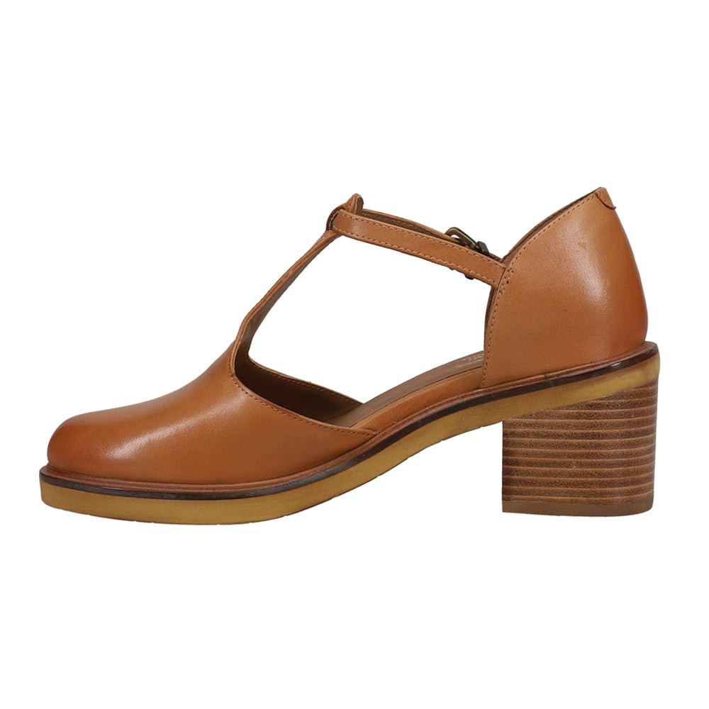 Soulmate Round Toe T-Strap Pumps
