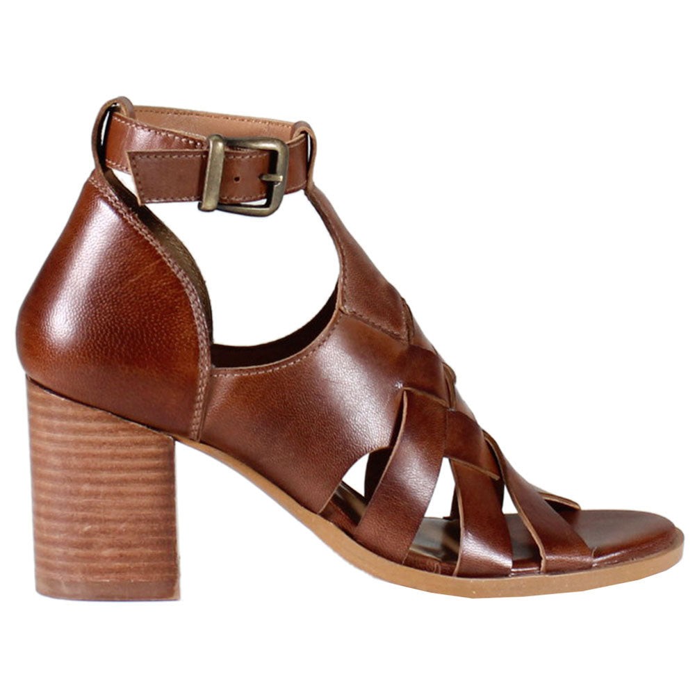 Piro Ette Round Toe Shootie Pumps