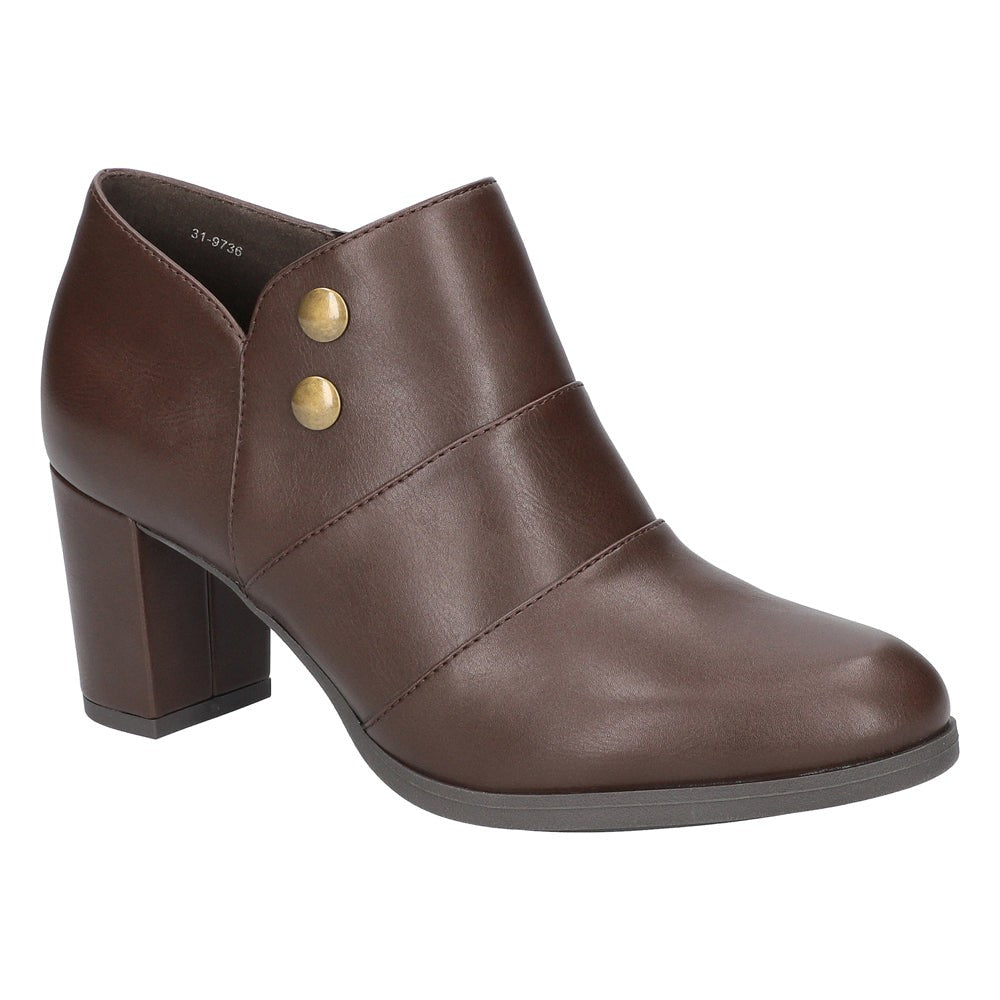 Leilani Studded Round Toe Shootie Pumps