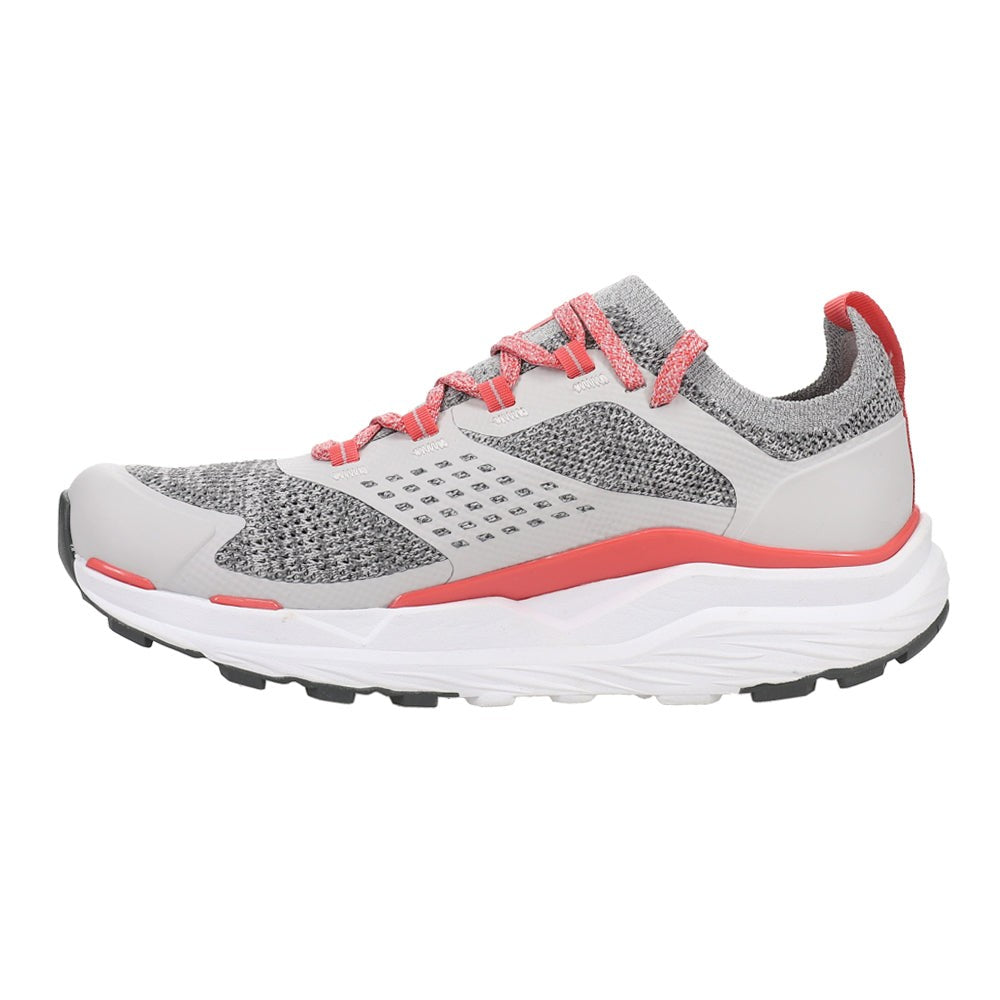 VECTIV Escape Trail Running Shoes
