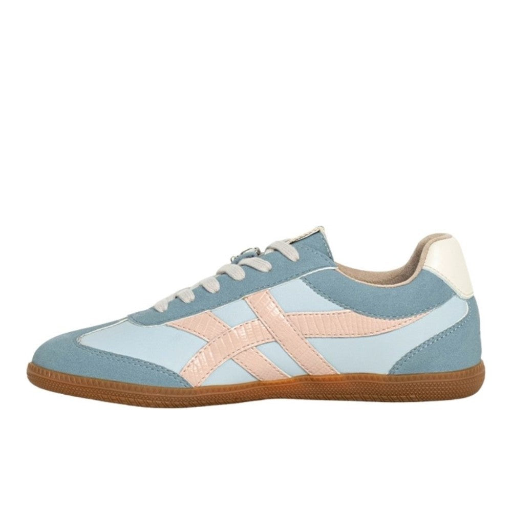 Sasha Sneaker