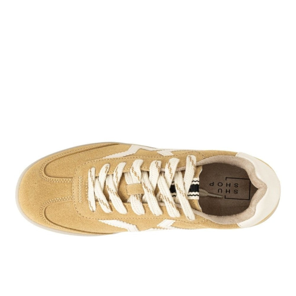 Peaches Sneaker