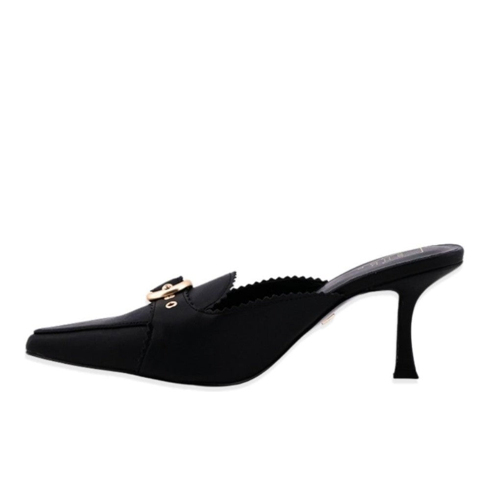 Natasha Pumps