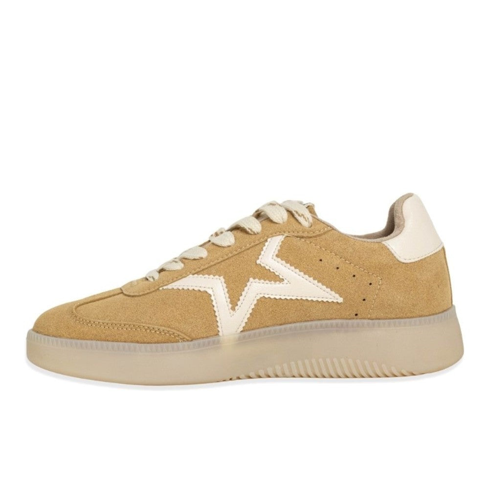 Peaches Sneaker